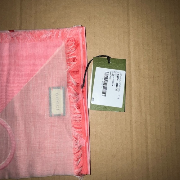 Authentic Gucci Interlocking G Cotton Cashmere Shawl - Picture 3 of 5